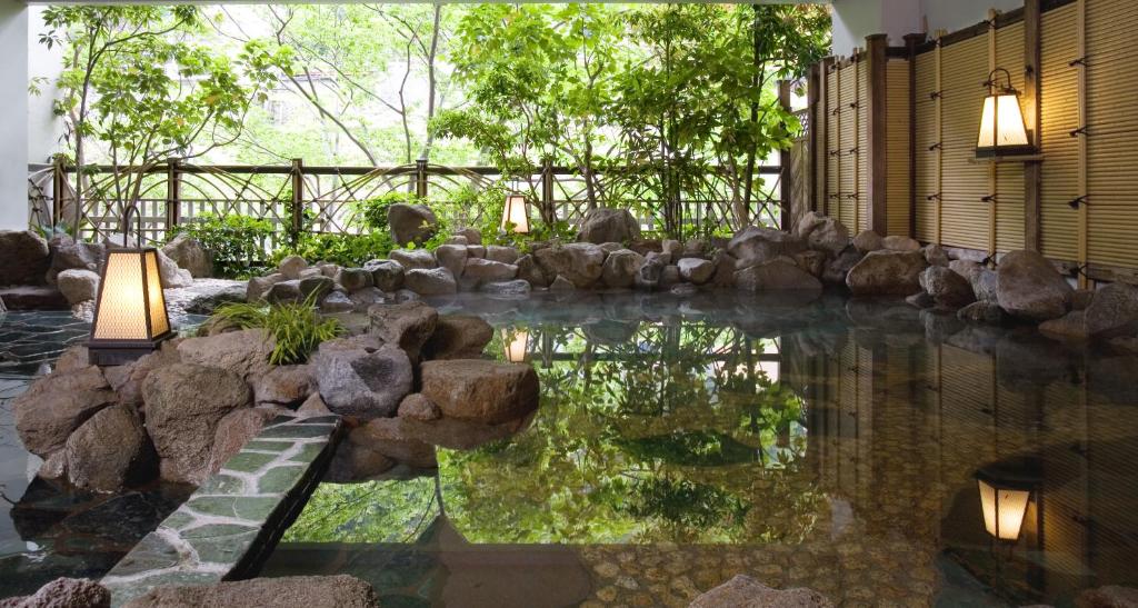 Hot spring bath