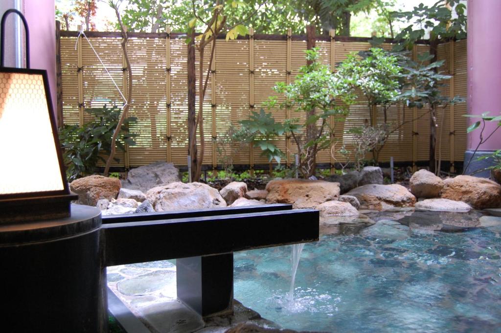 Hot spring bath