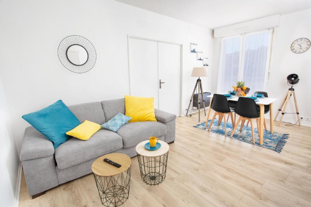 LA MAISON DU BONHEUR - 3