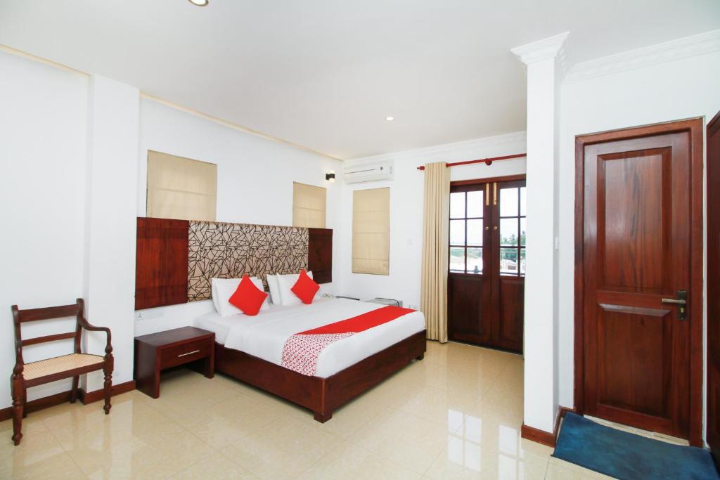 Hotel Queensbury — Hotel in Colombo
