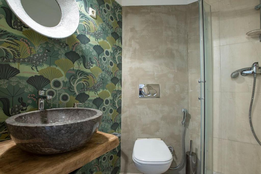 Danube Riverside DESIGNER apartment in city center photo