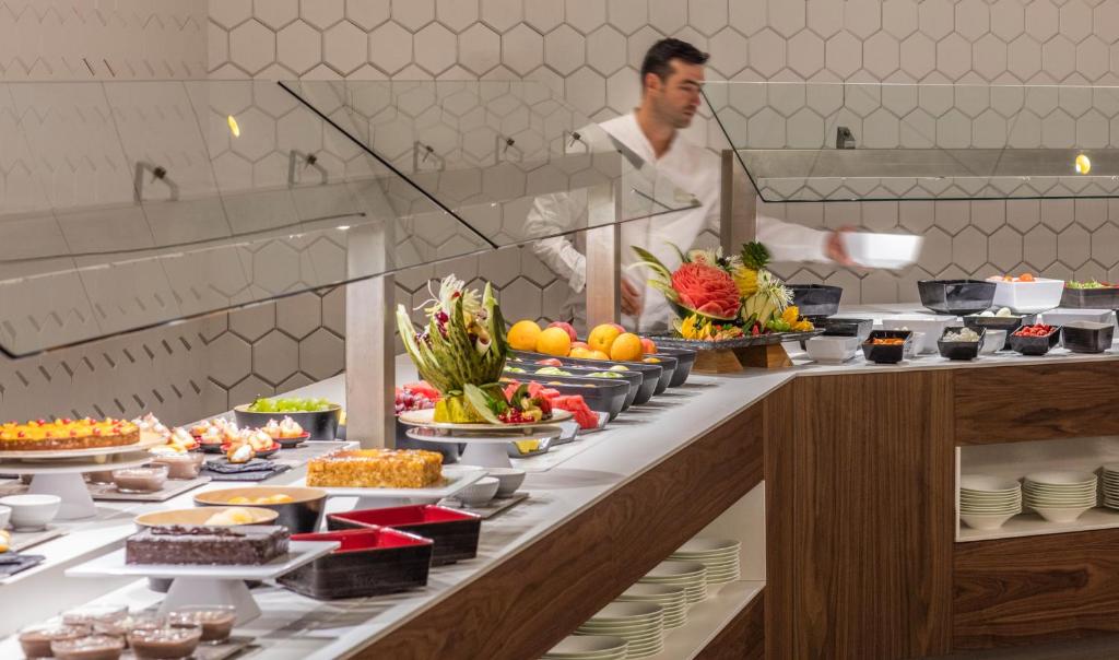 Golden Costa Salou - Adults Only 4* Sup — Restauracje i bary in Salou, Katalonia