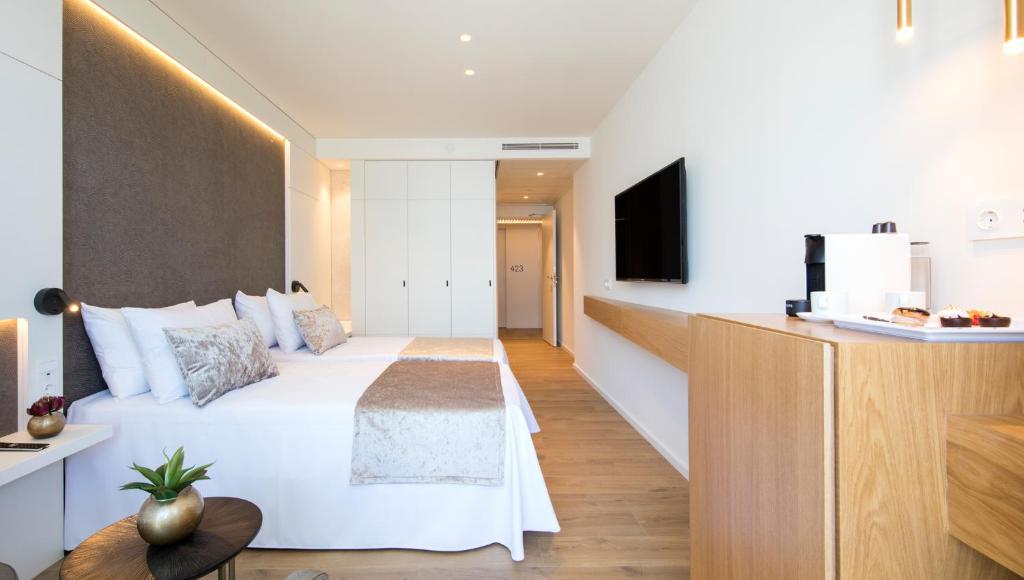 Golden Costa Salou - Adults Only 4* Sup — Pokoje in Salou, Katalonia