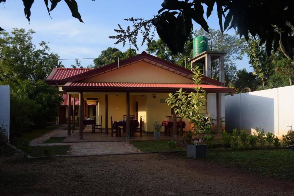 Gold inn photo