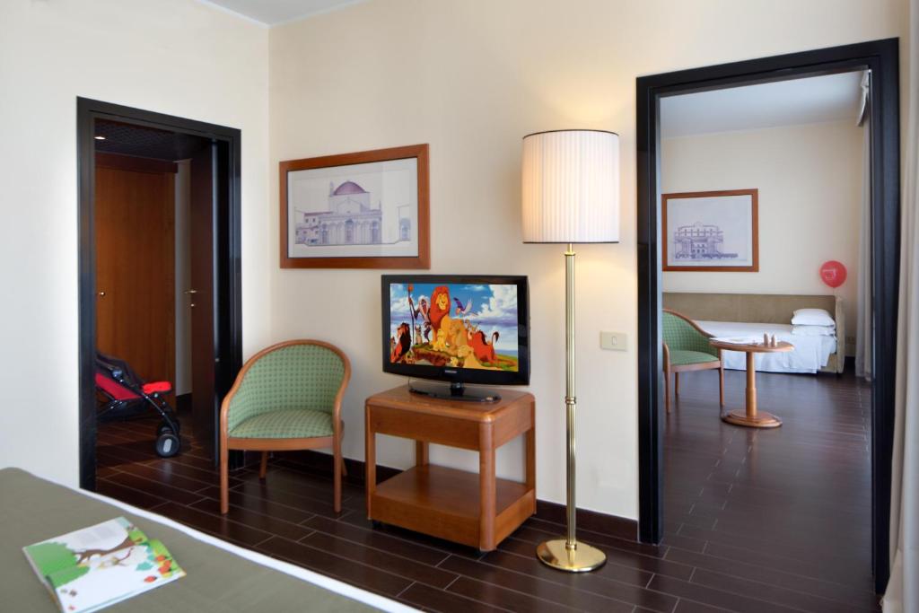 Milan Starhotels Business Palace Additional