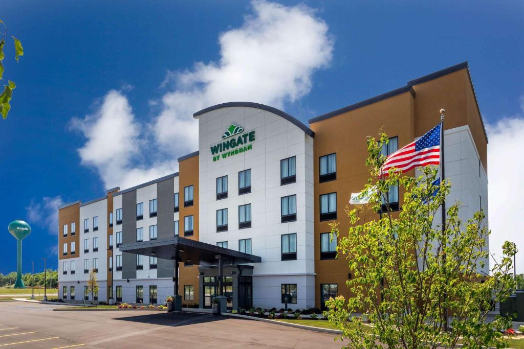 Wingate by Wyndham Angola photo