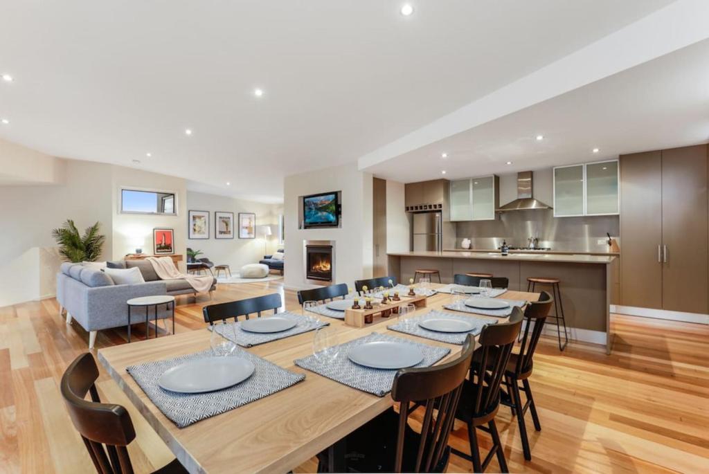 Seascape - The Ultimate Inverloch Retreat photo
