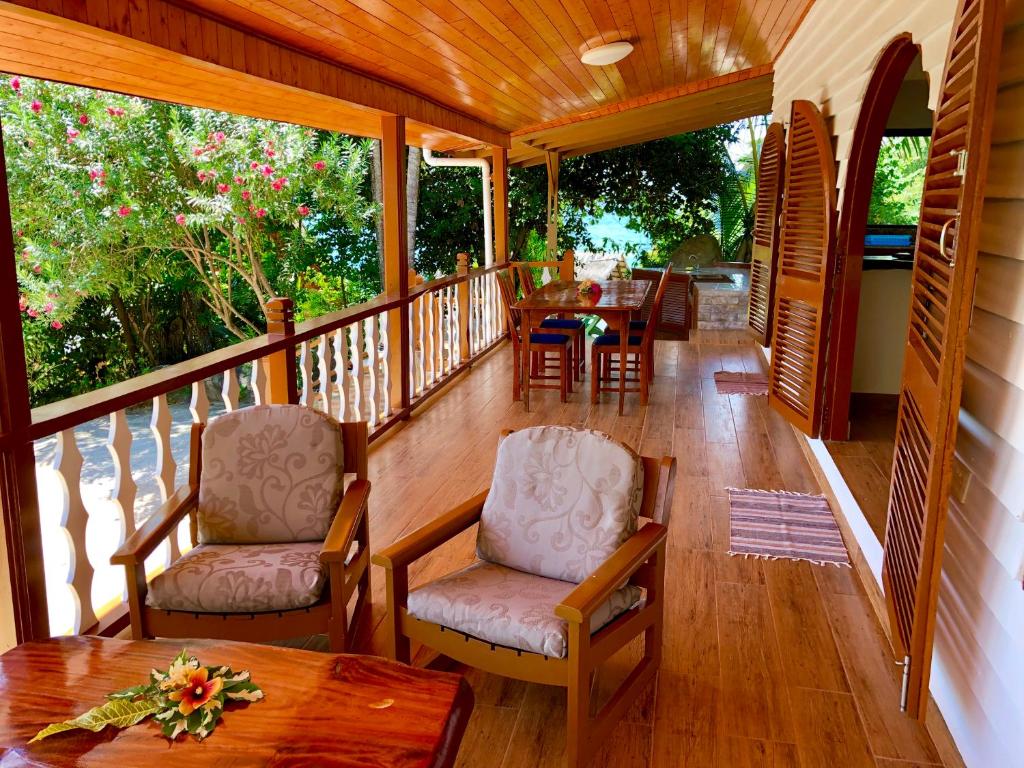 Le Grand Bleu Villas photo