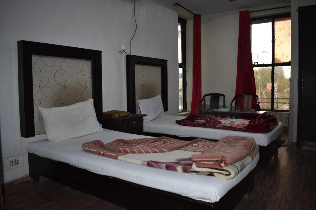 Sitara Hotel photo