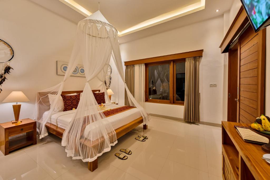 Cenik Villa photo