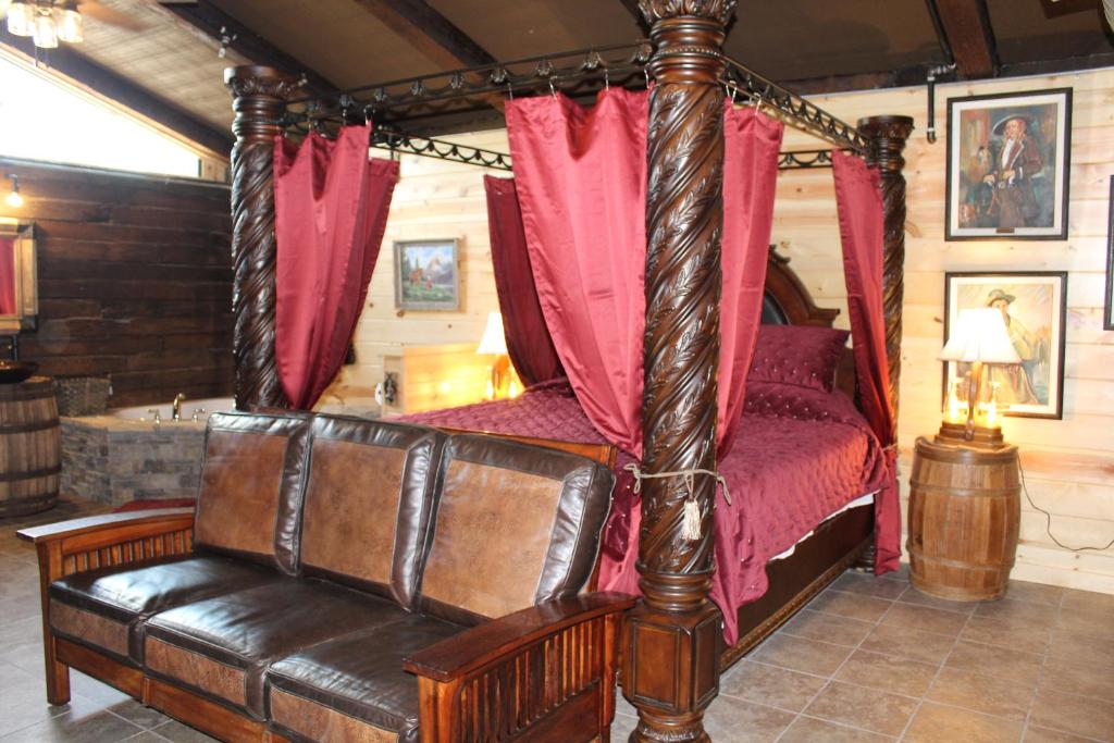 Samantha's Timber Inn photo