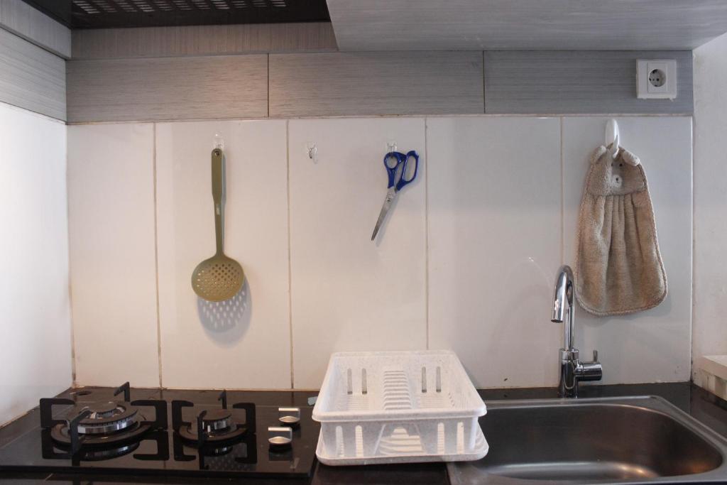 Stylish 2BR Gateway Pasteur Apartment By Travelio