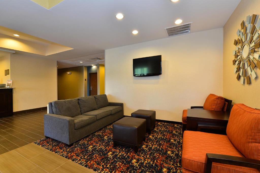 Comfort Inn photo