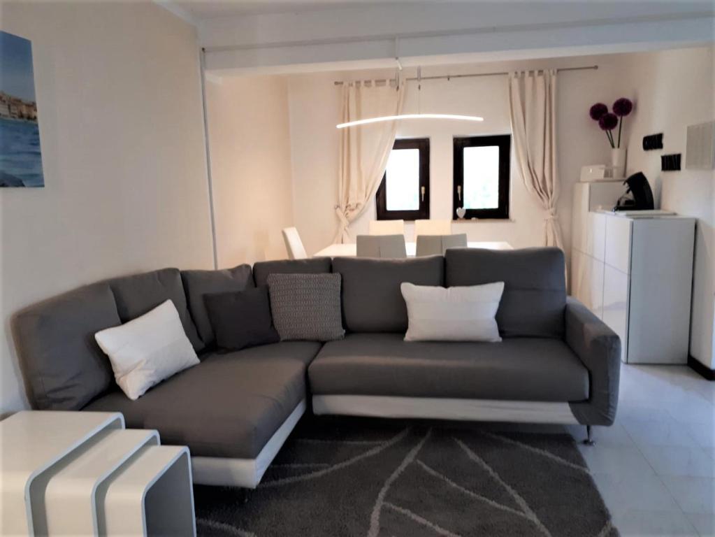 Apartmen Relax 200 m t Beach — Hotel in Rovinj