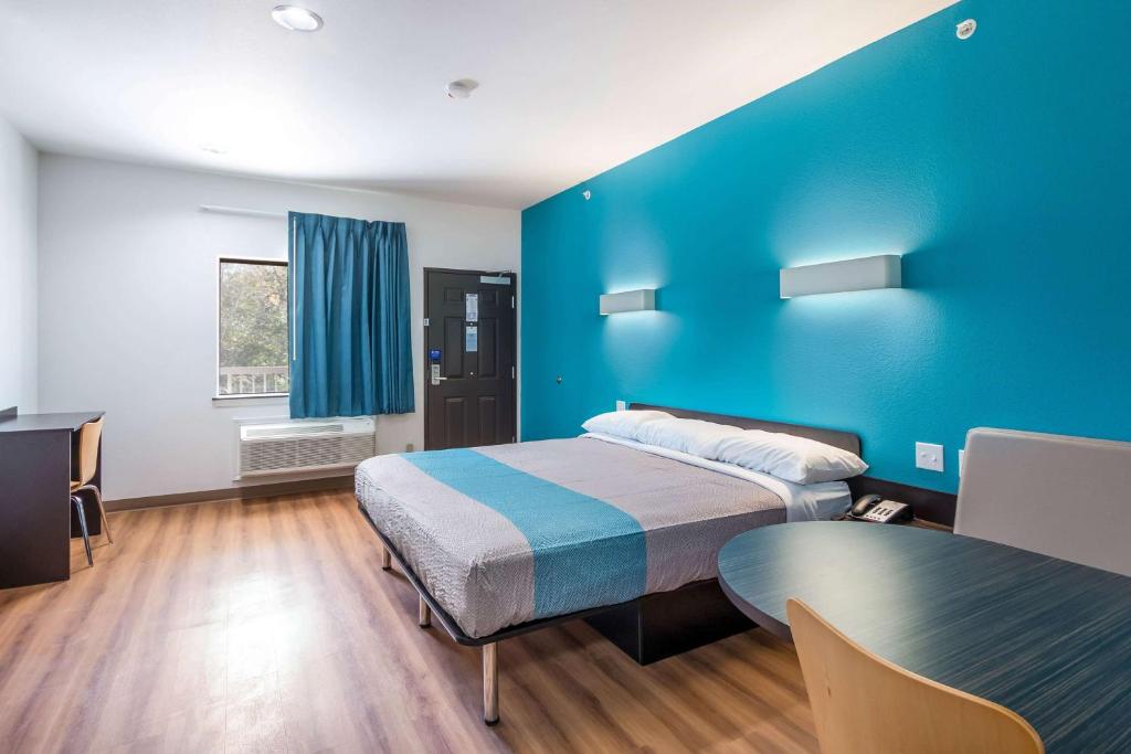 Motel 6-Channelview, TX, Channelview