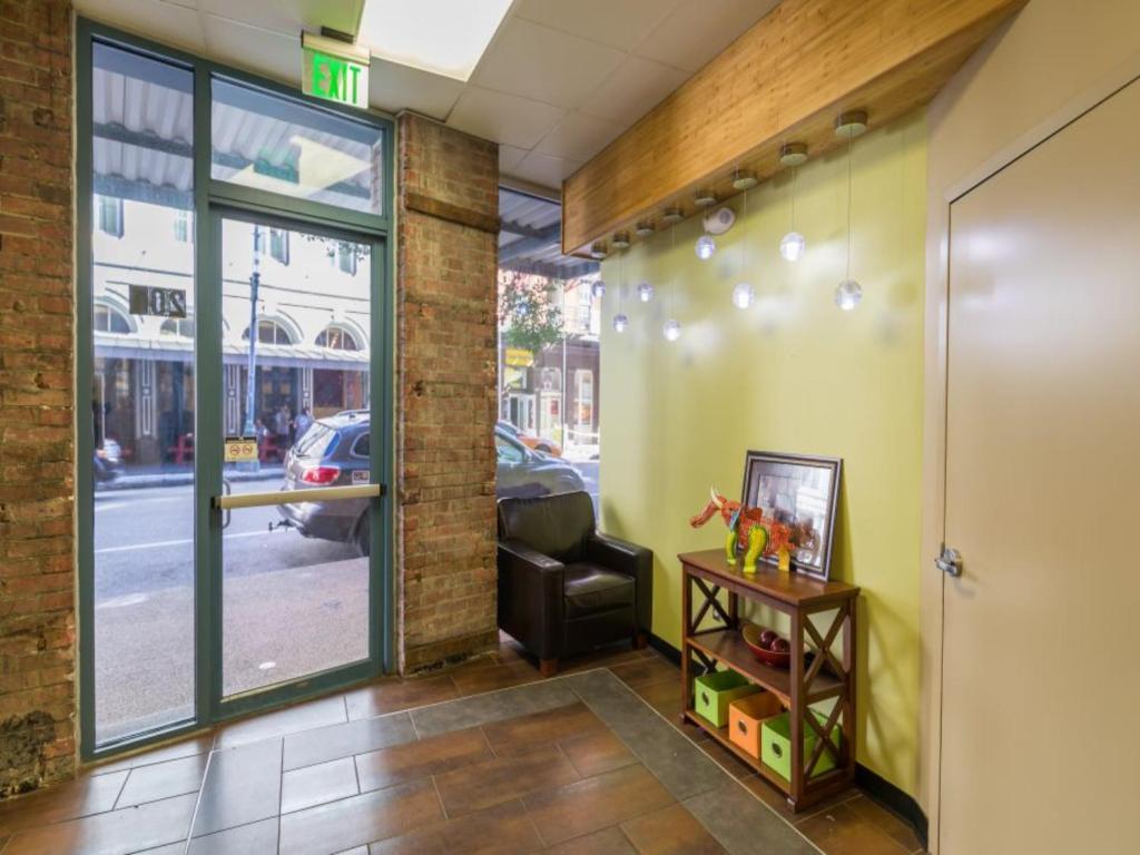 Spacious Lofts Close to French Quarter & Bourbon St. photo