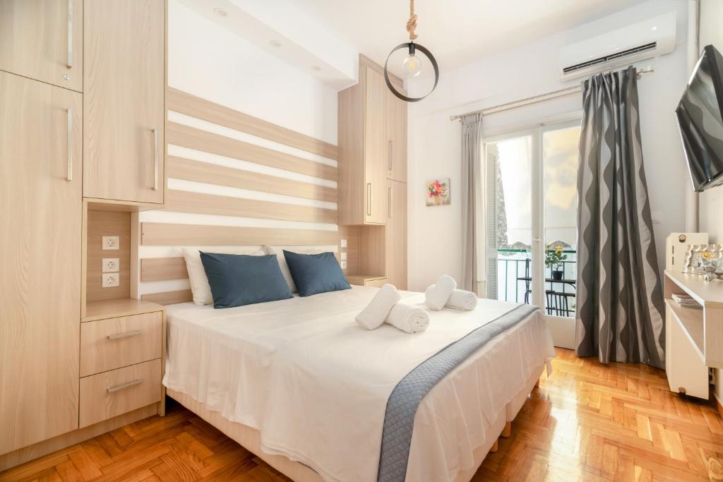 Hermes by Heloni Apartments — Hotel in Athens