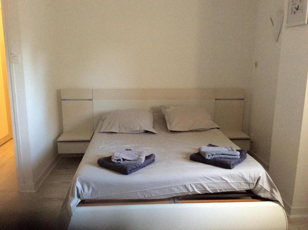 gites et chambres d'hotes les roses the photo