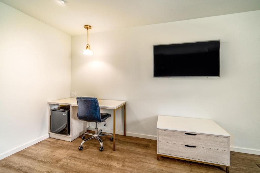 Trend Hotel at LAX Airport photo