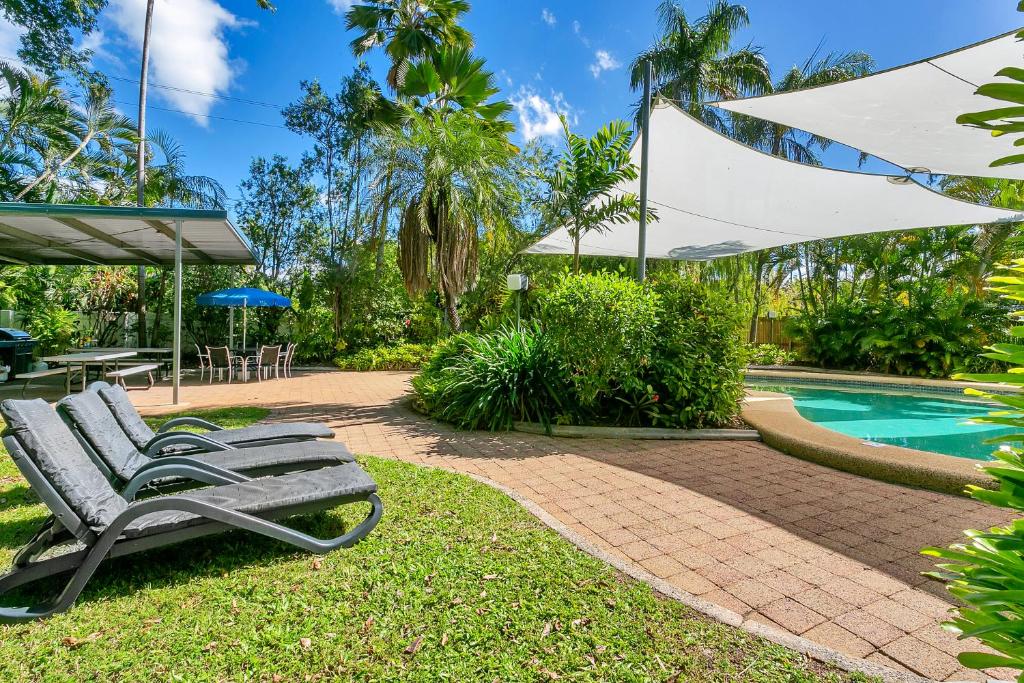 Beachfront Apartments on Trinity Beach, Cairns 2024 Updated Prices, Deals