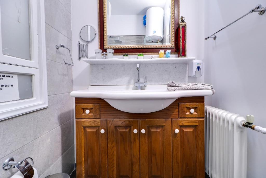 Plaka Elegant Apartment photo