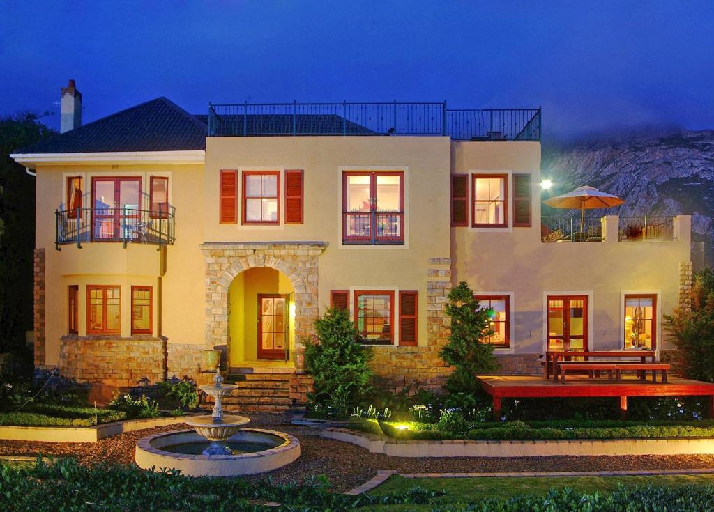 Lavender Manor Guest Lodge — Hotel in Hermanus