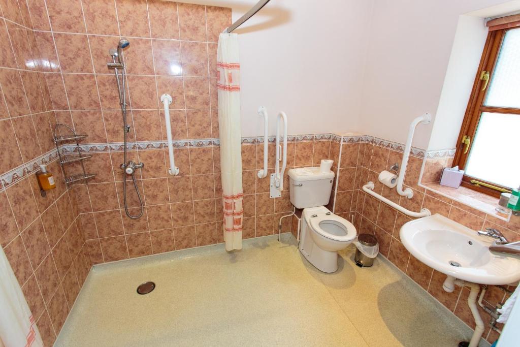 Broom Hall Country Hotel photo