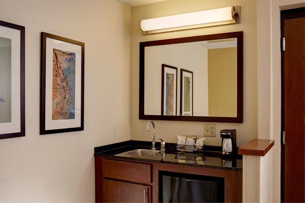 Sonesta Select Austin North photo
