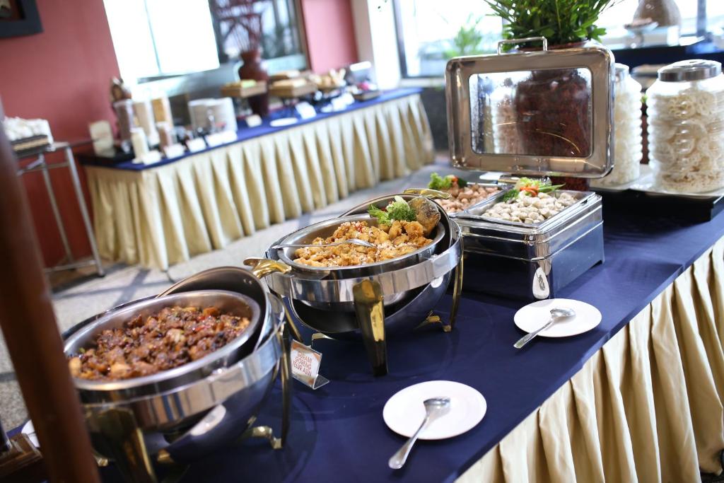 Essen und Erfrischungen