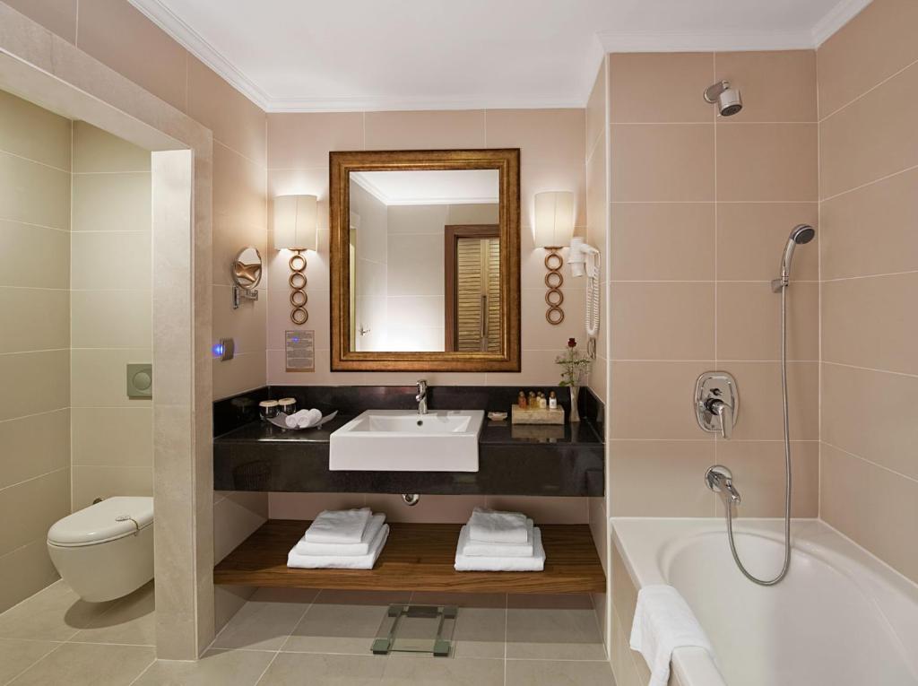AKKA Hotels Antedon - Premium All Inclusive — Hotel rooms in Beldibi