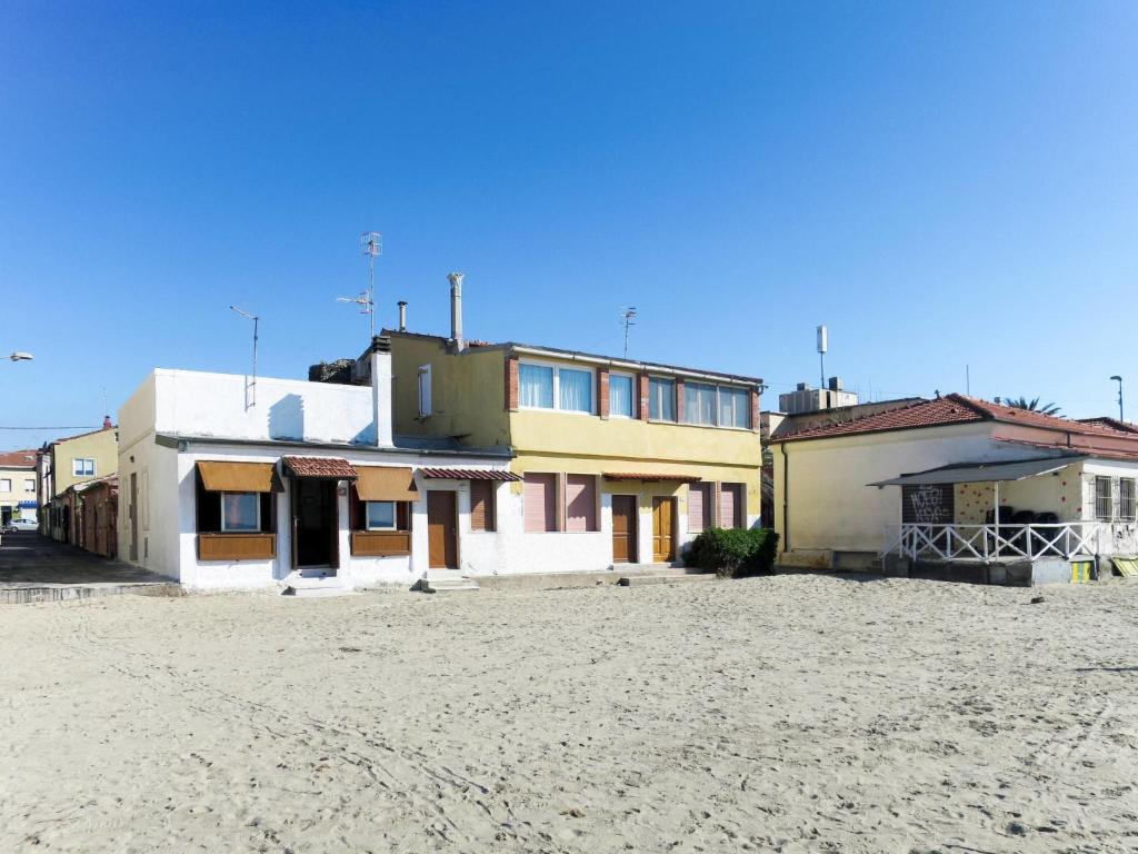 Locazione turistica Casa Letizia (FCA150) — Hotel in Follonica