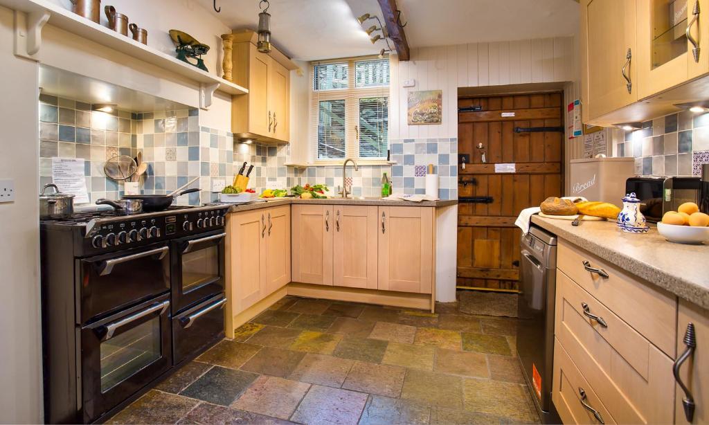 Treacle Cottage - Central Ambleside photo 5