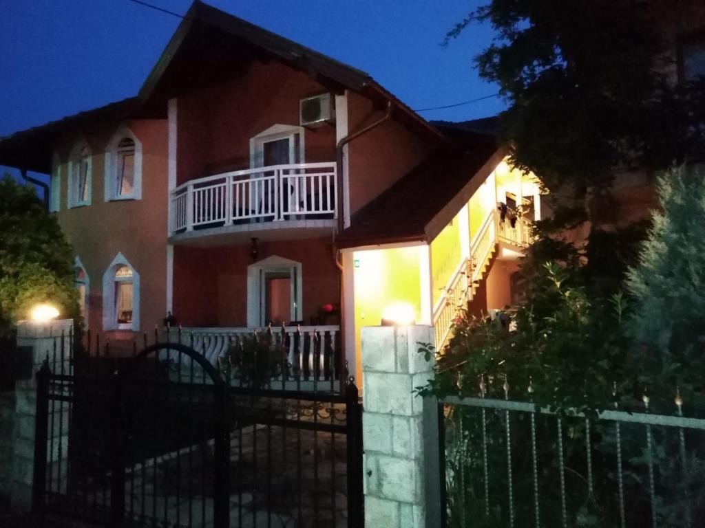 GuestHouse - 3