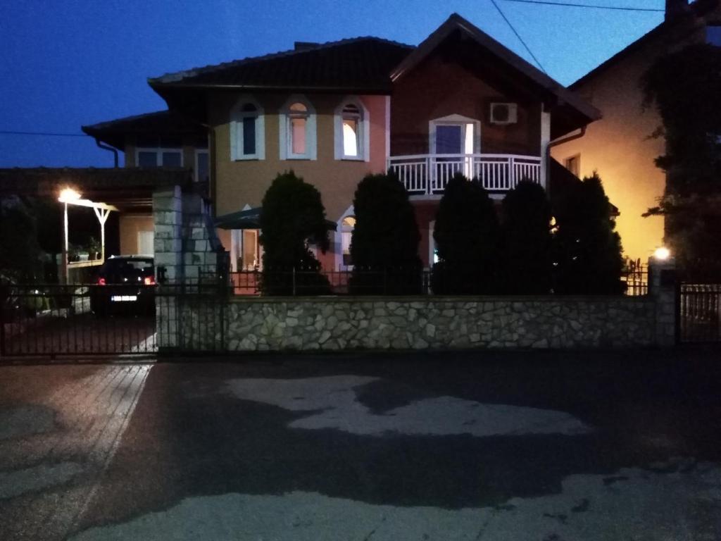GuestHouse - 4