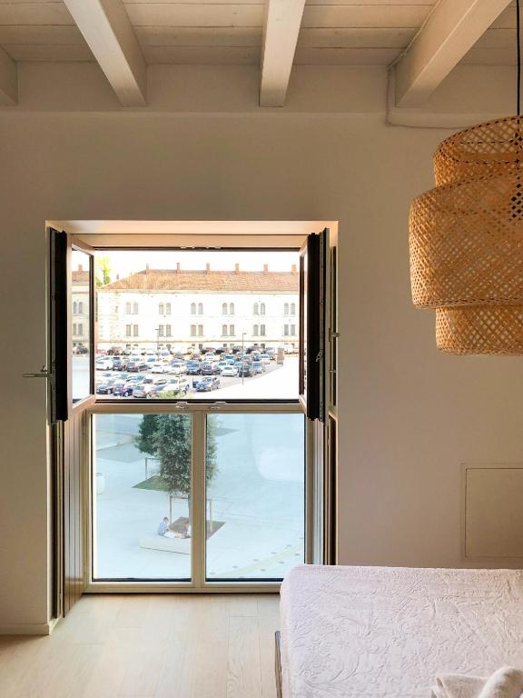 Cabanon Urban Apartments photo