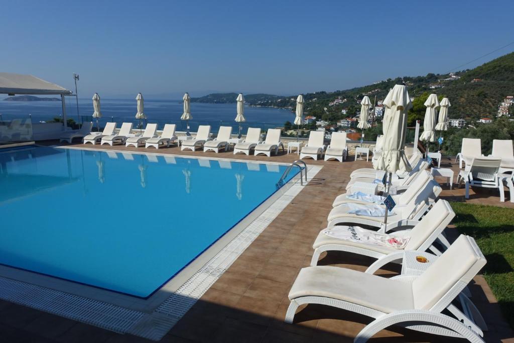 Rene Hotel photo