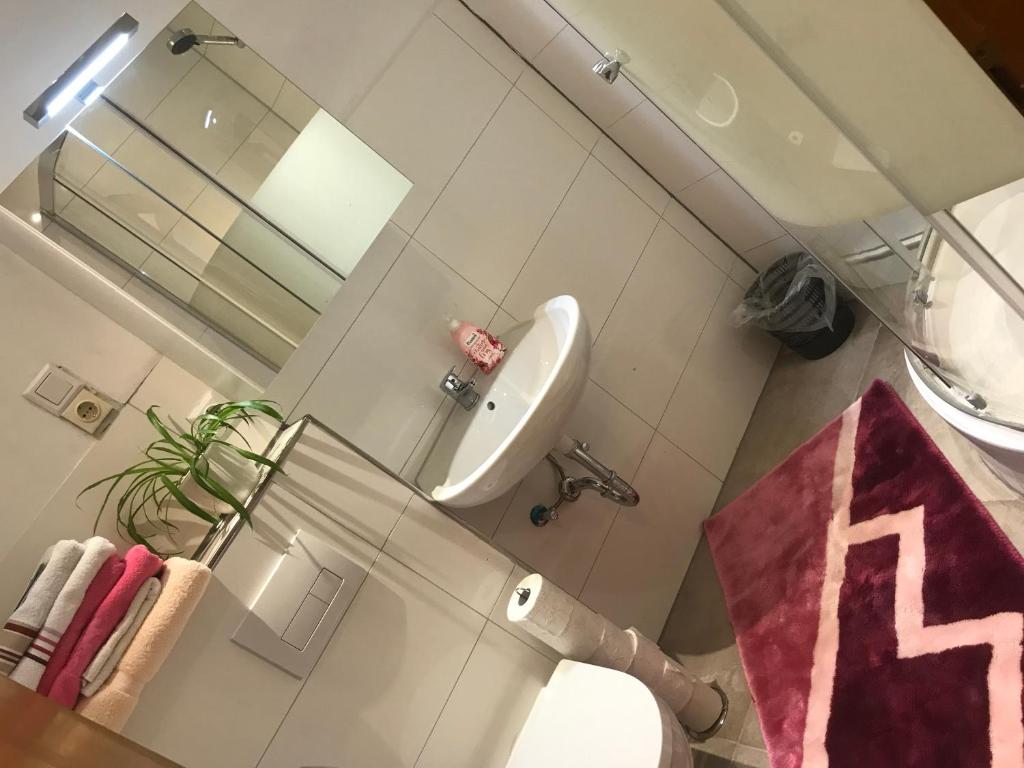 Hotel und Pension Brunnenhof photo