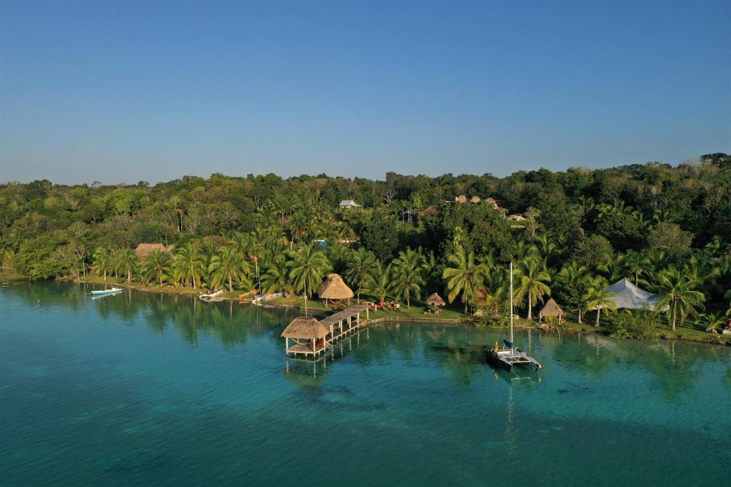 Cayuco Maya, Bacalar