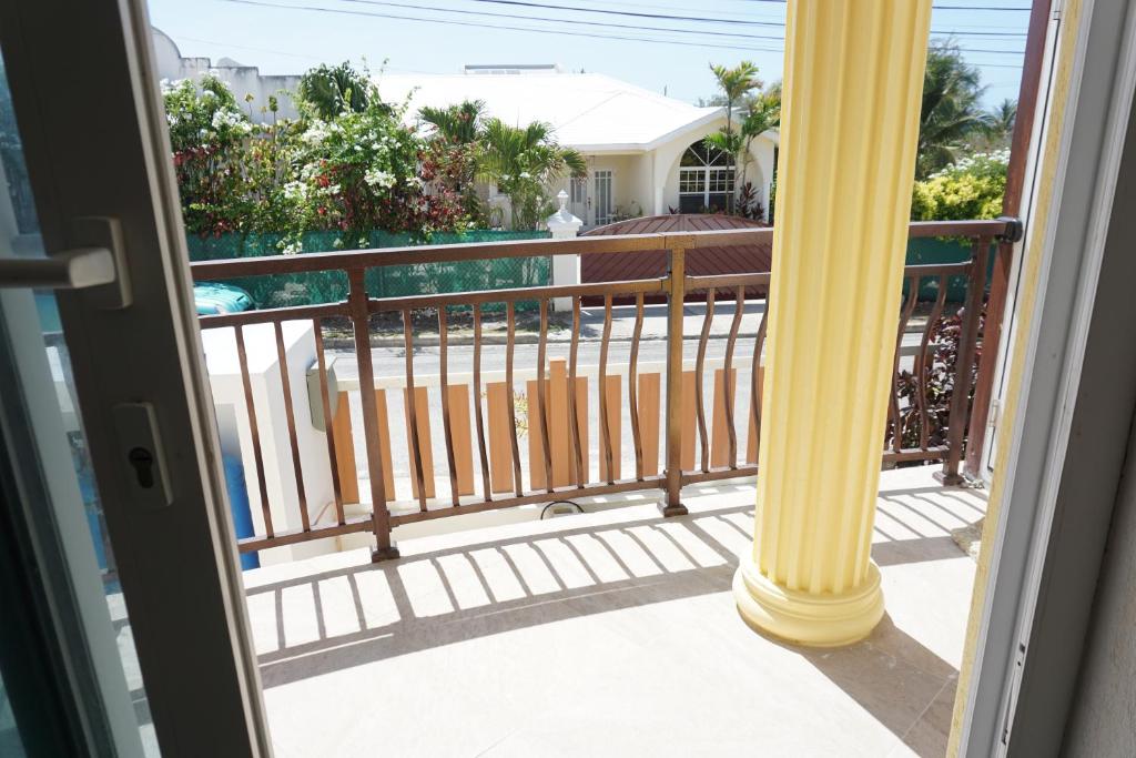 Exclusive luxury Apartment Higher Heights, Barbados photo