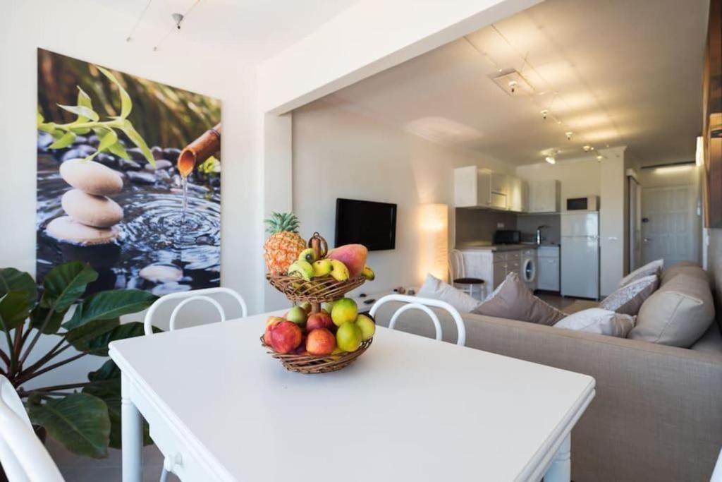 5 min walk from Yumbo! 517 - 4