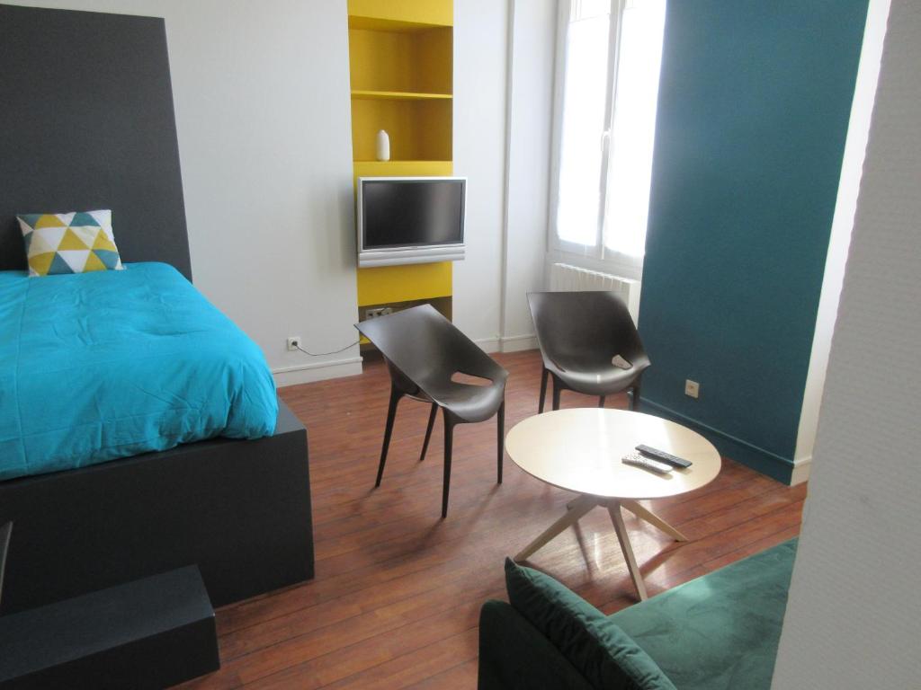 Préférence - Hypercentre avec parking privé gratuit et lit Queen size