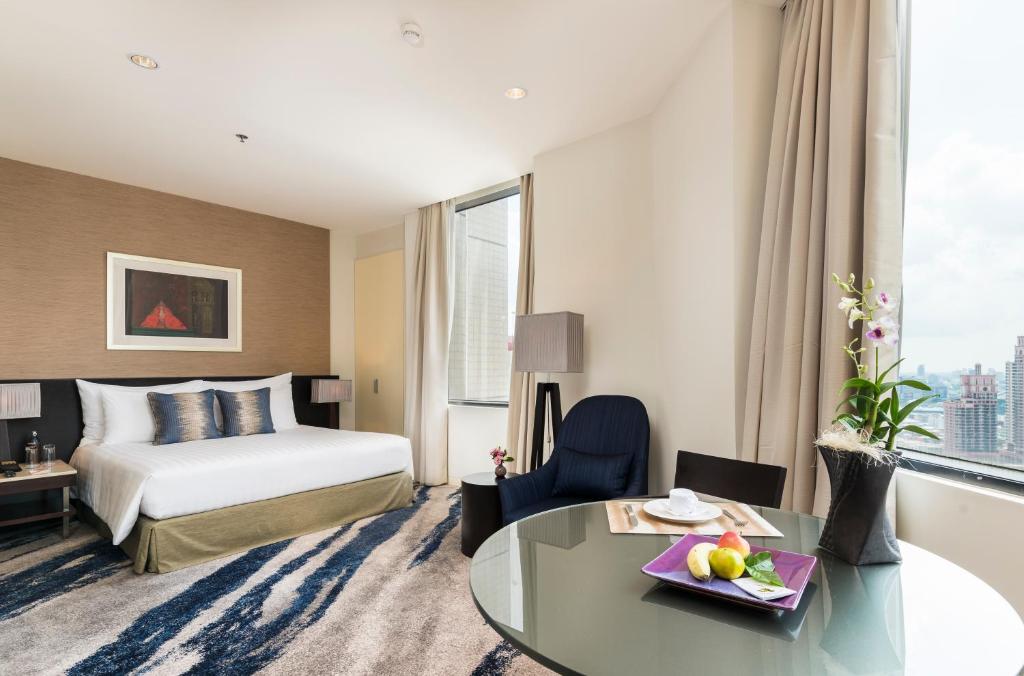 Bangkok Emporium Suites by Chatrium room