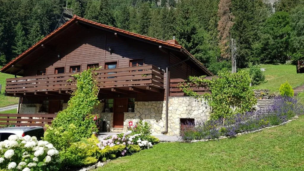 Lupshalte, hotel in Wassen