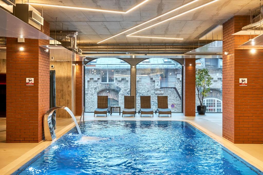 Metropol Hotel photo
