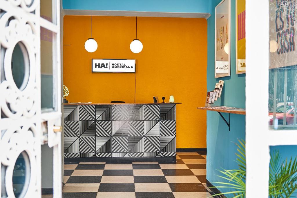 Hostal Americana — Hotel in Guadalajara