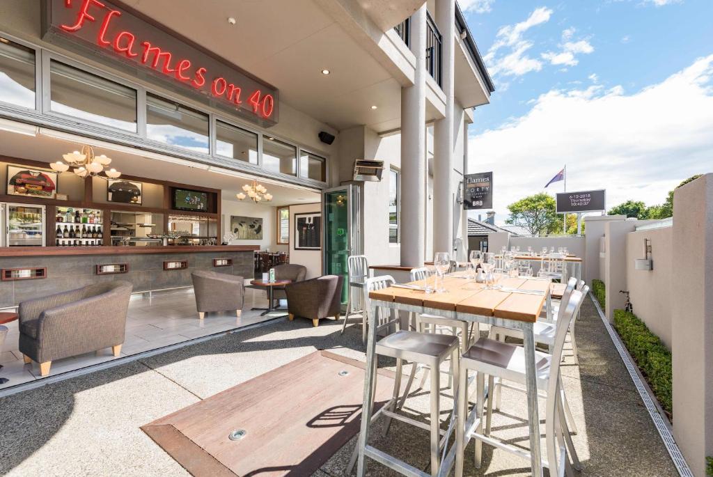 Bar/lounge, The Hotel Nelson in Nelson