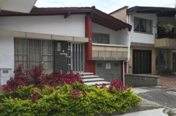 Big House Medellin - 1
