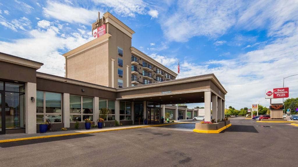 hotels in richland washington that take pets