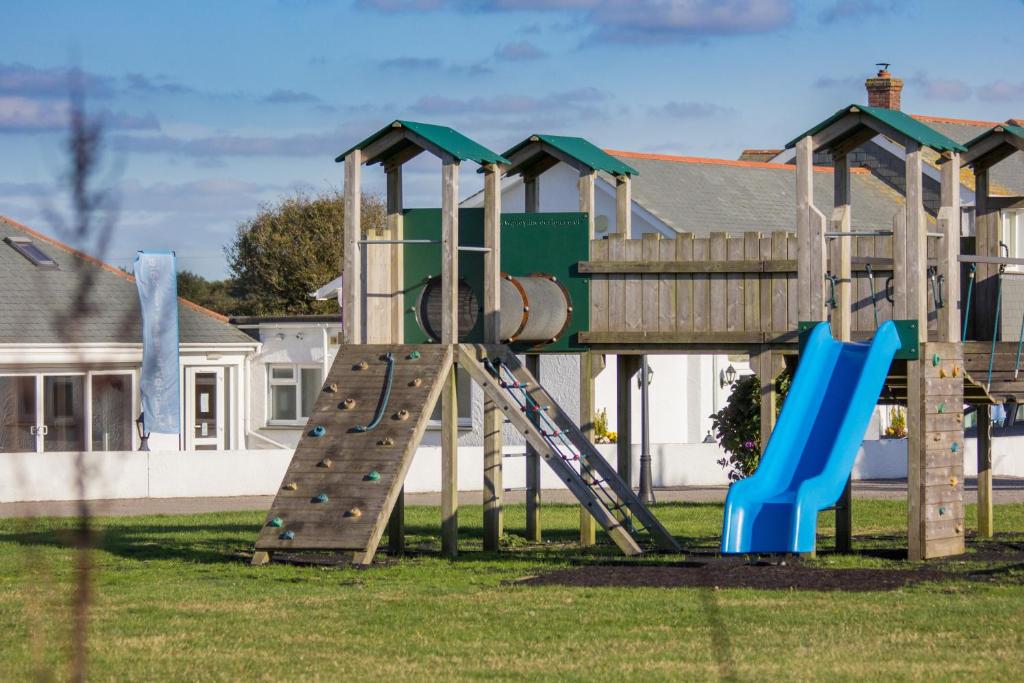 Newperran Holiday Resort photo 7