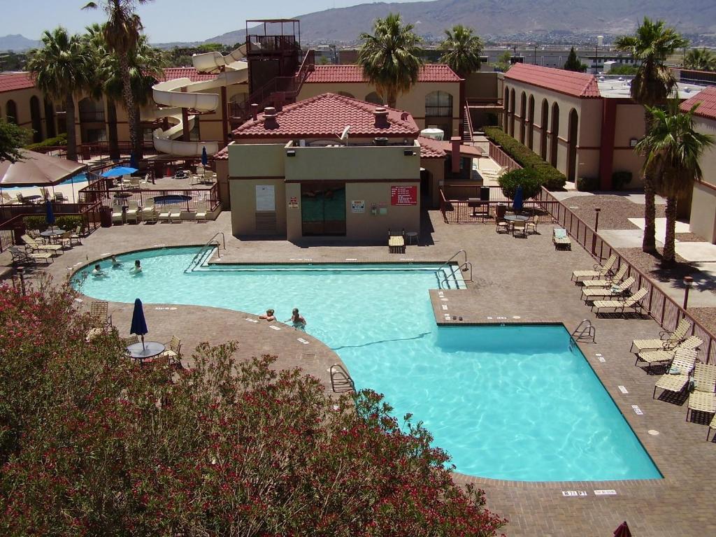 Wyndham El Paso Airport And Water Park www.agoda.com